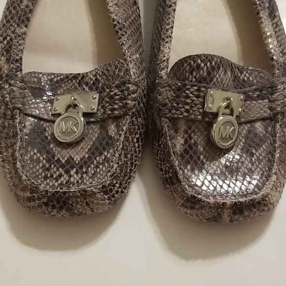 Michael kors loafers - Picture 3 of 11